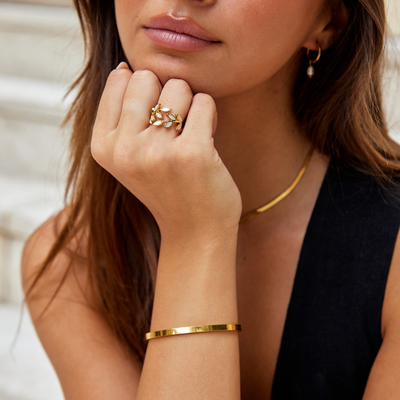 Elegant Leaf Design Adjustable Ring